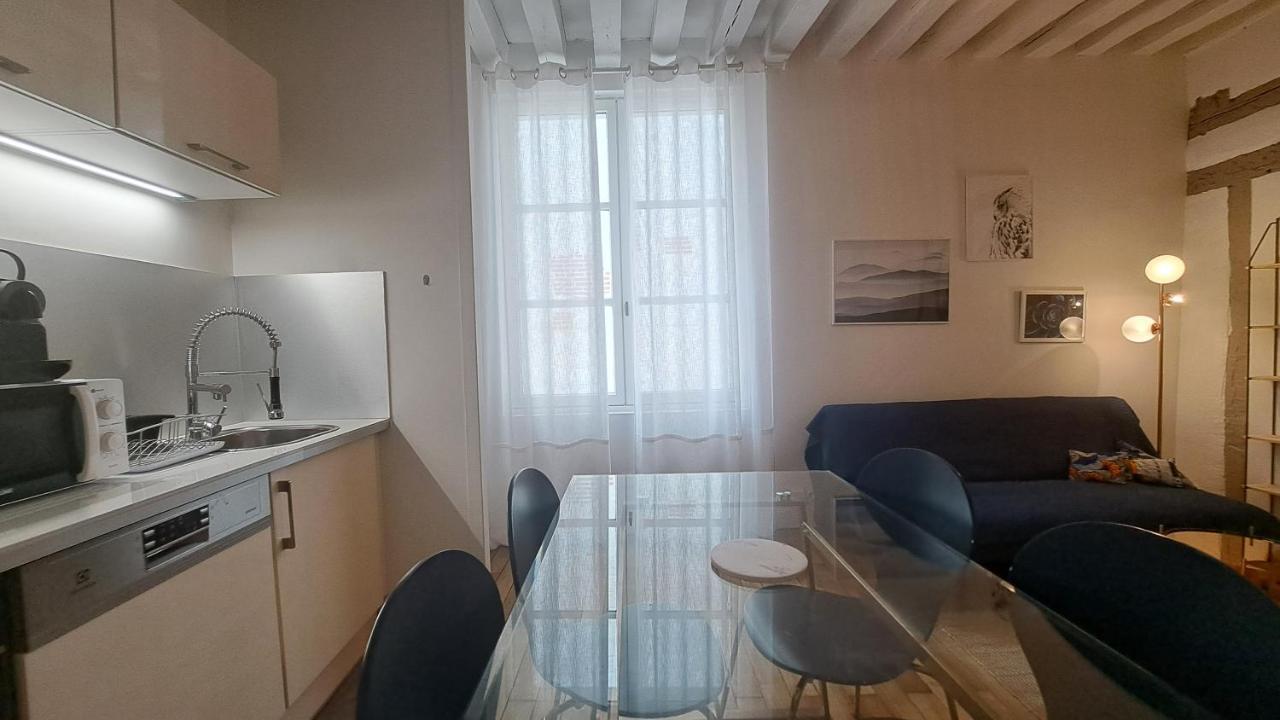 Appartement Centre Vieux Tours Dans Immeuble Historique 3P Exteriör bild